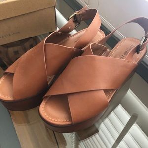 Indigo rd. Brown leather Fayina sandals
